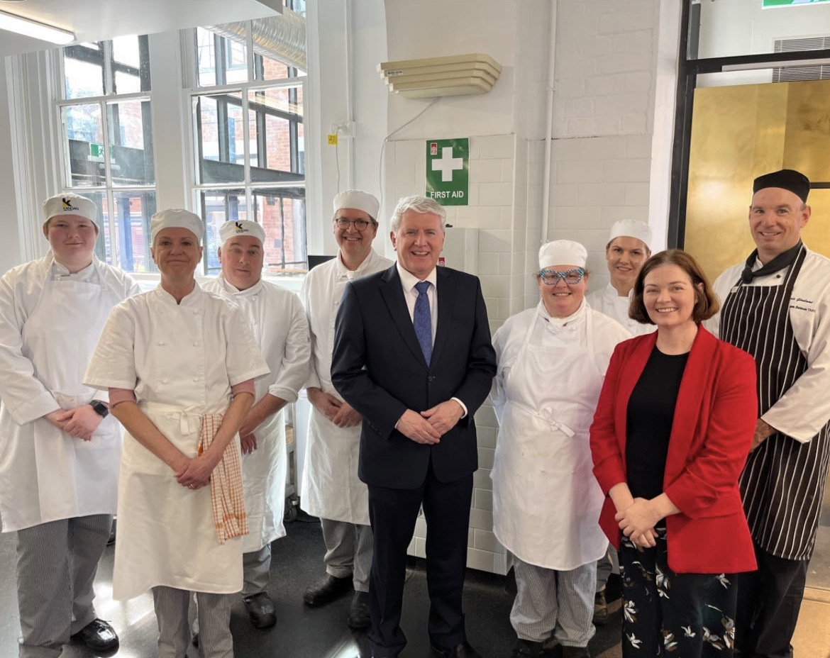 Minister for Skills and Training Visits Bendigo for Jobs and Skills Roundtable  Main Image